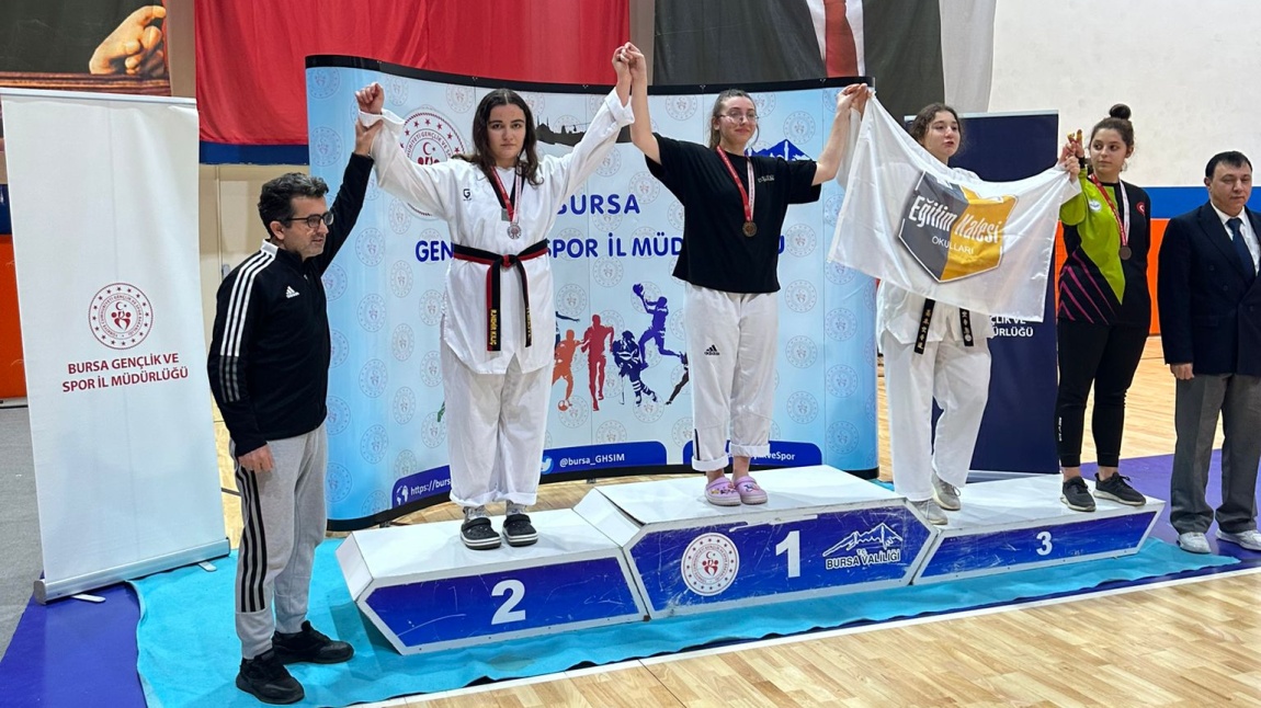Öğrencimiz Ravza Nehir KILIÇ'ın Taekwondo Başarısı 